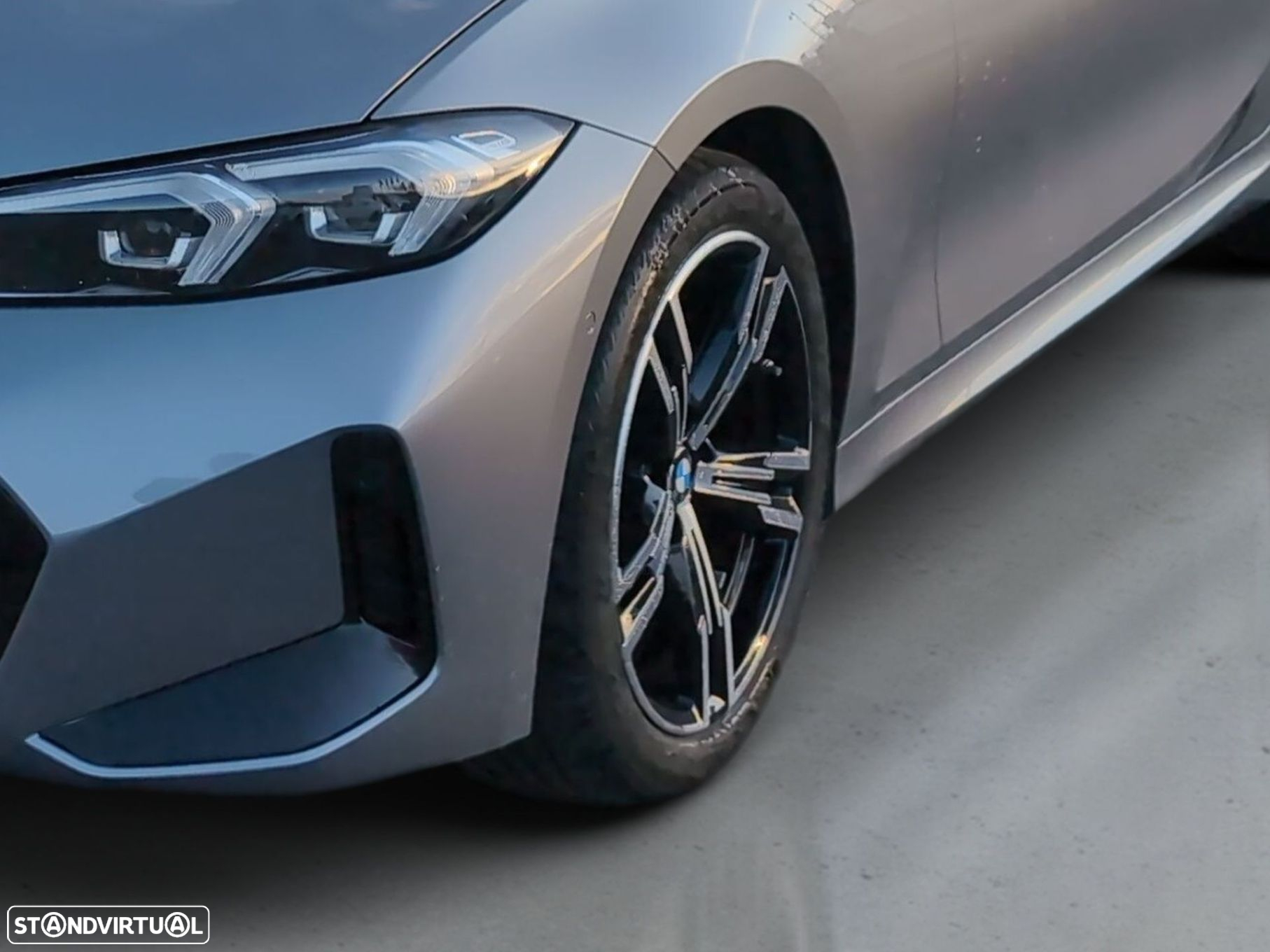 BMW 320 d Touring Pack Desportivo M Auto - 4