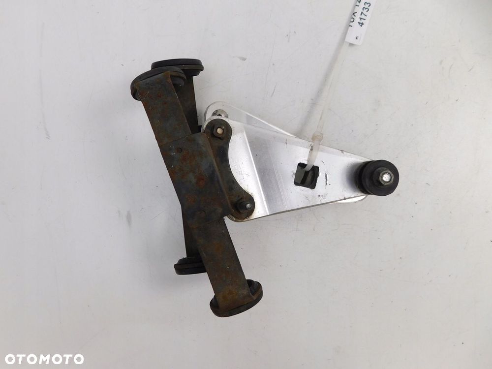 SUZUKI TUX 125 MOCOWANIE LAMPY PRZÓD - 1