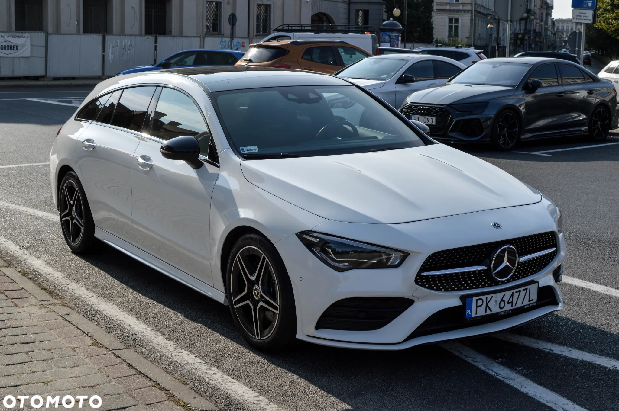 Mercedes-Benz CLA 250 4-Matic AMG Line 7G-DCT - 14