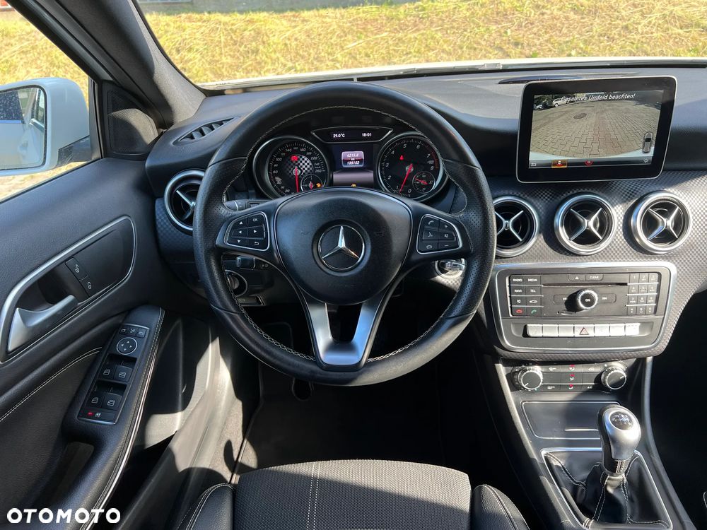Mercedes-Benz Klasa A 200 AMG Line - 17