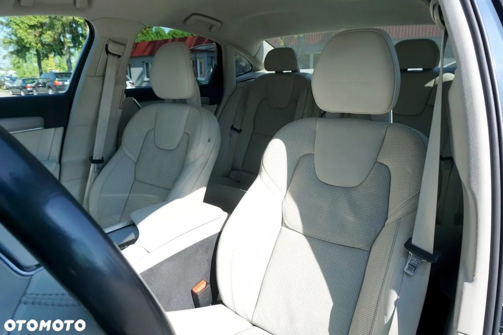 Volvo S90 D4 Inscription - 22