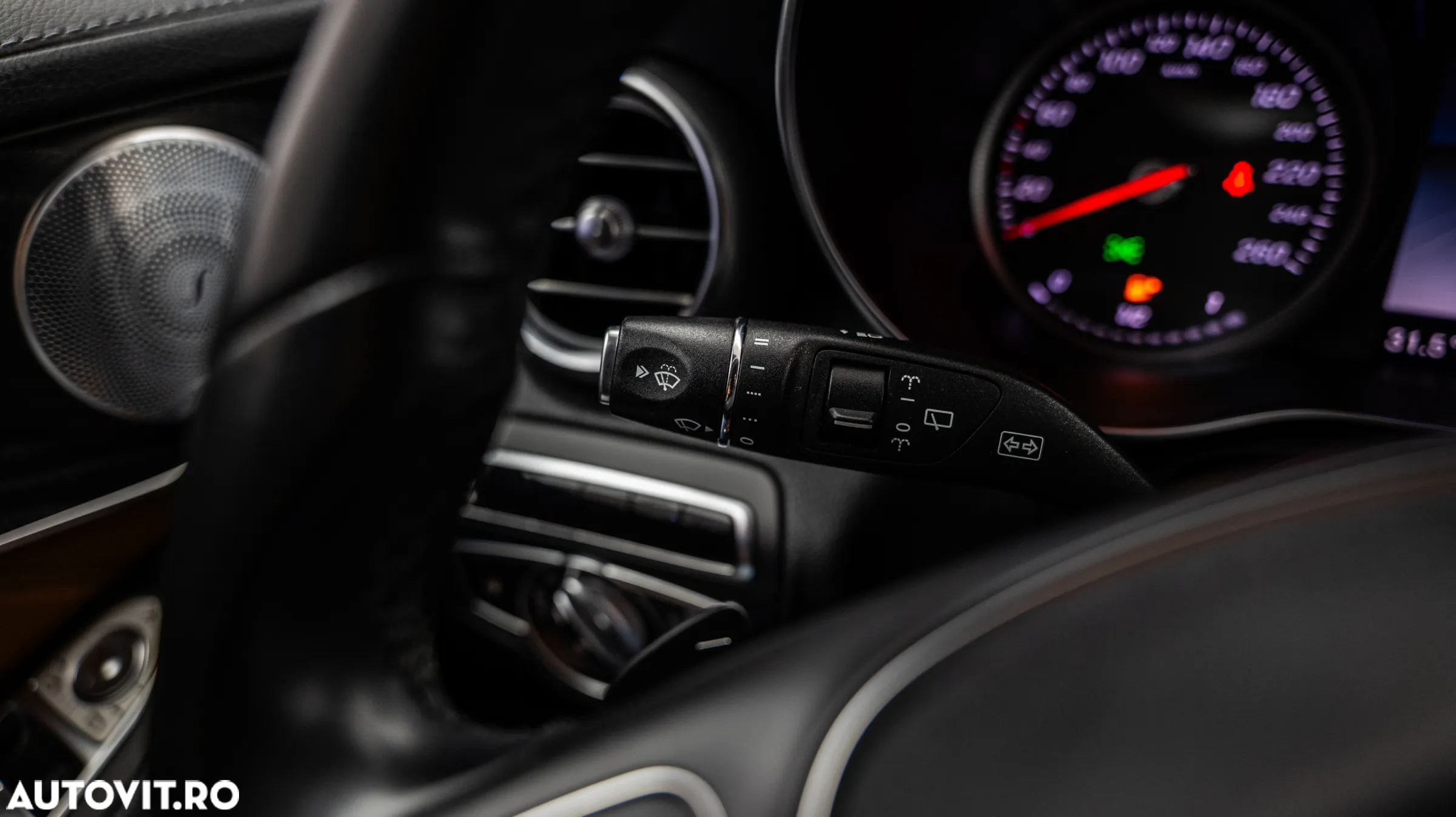 Mercedes-Benz GLC - 38