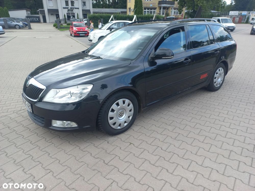 Skoda Octavia 1.6 TDI DPF DSG Elegance - 2