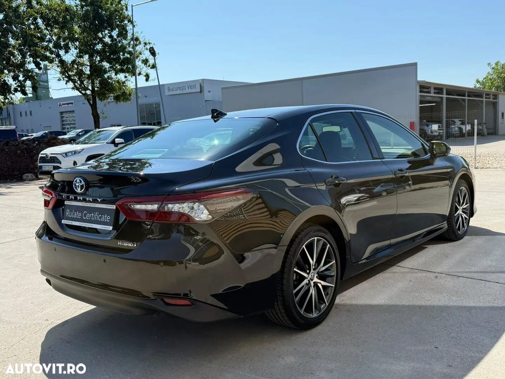 Toyota Camry 2.5 Dynamic - 10