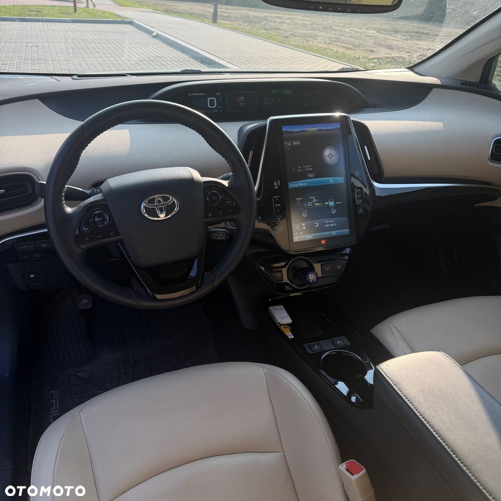 Toyota Prius - 8
