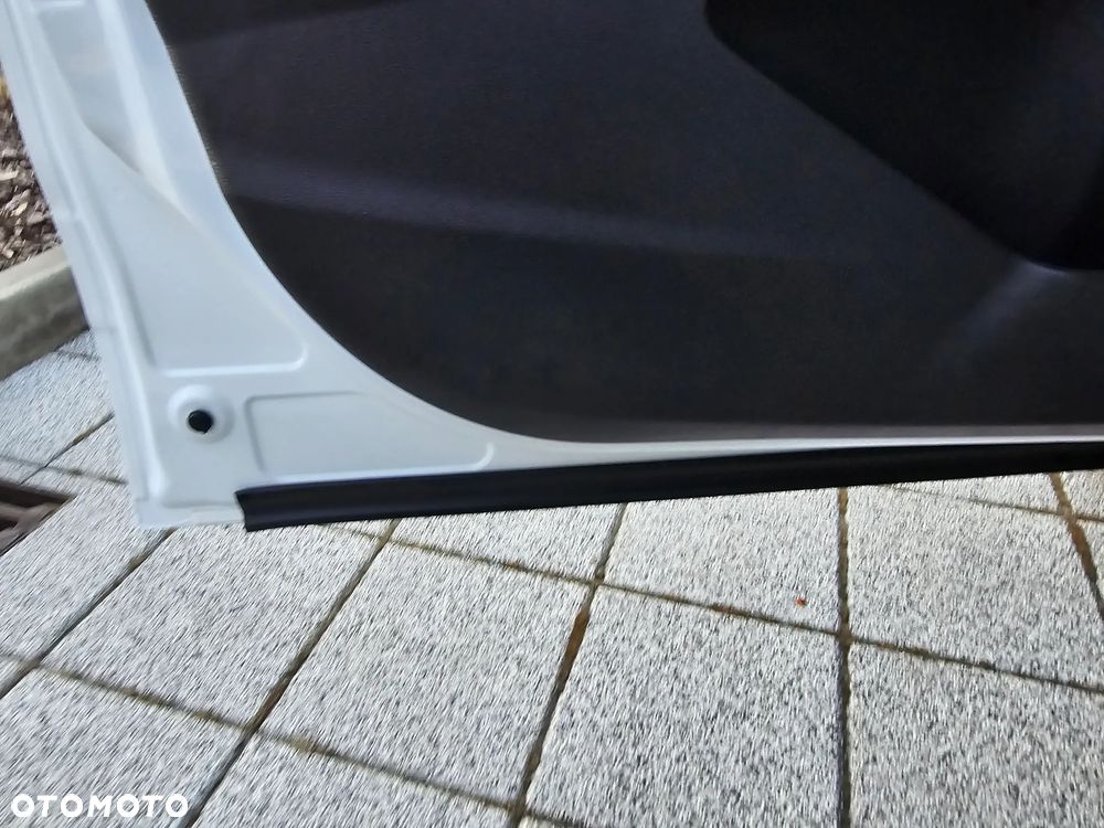 Ford Tourneo Courier 1.5 TDCi Titanium - 35