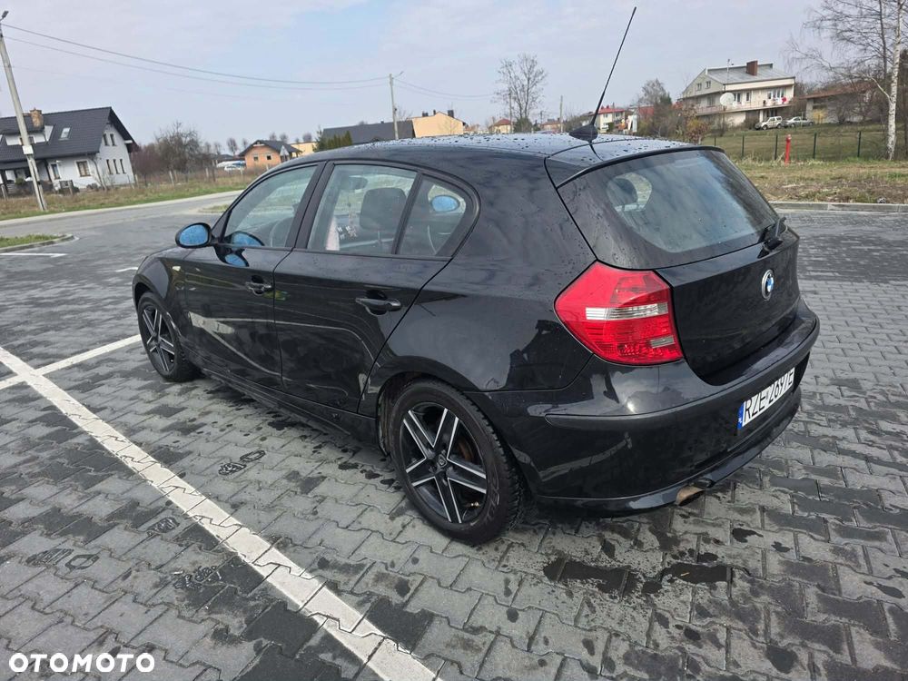 BMW Seria 1 118d DPF - 5