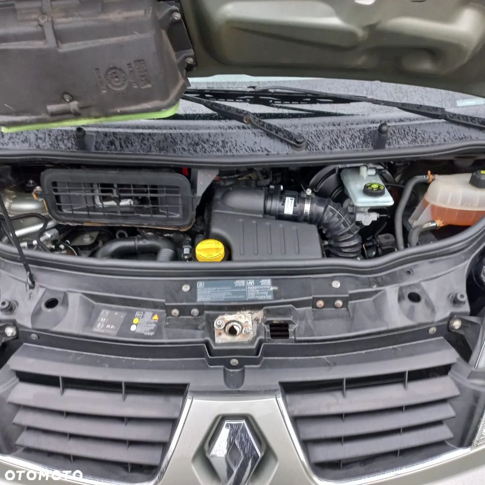 Renault Trafic 2.0 dCi 115 L2H1 - 11