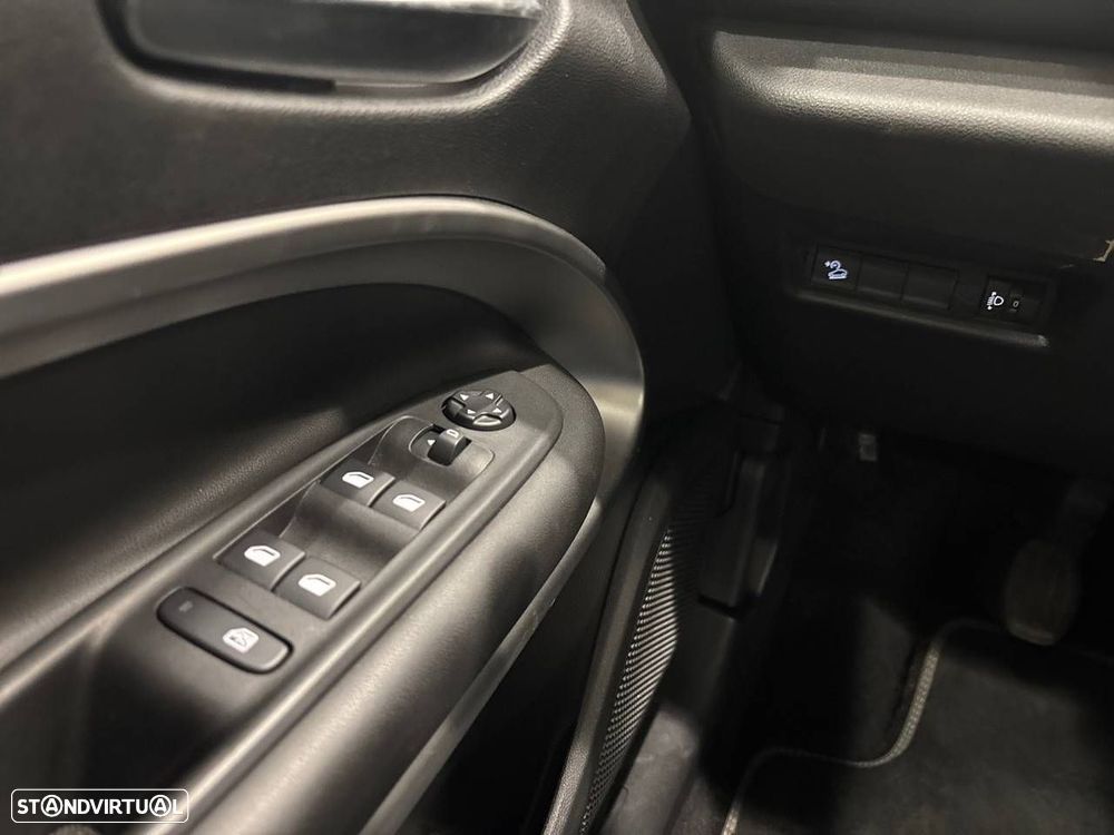 Jeep Avenger 1.2 GSE T3 Altitude - 19