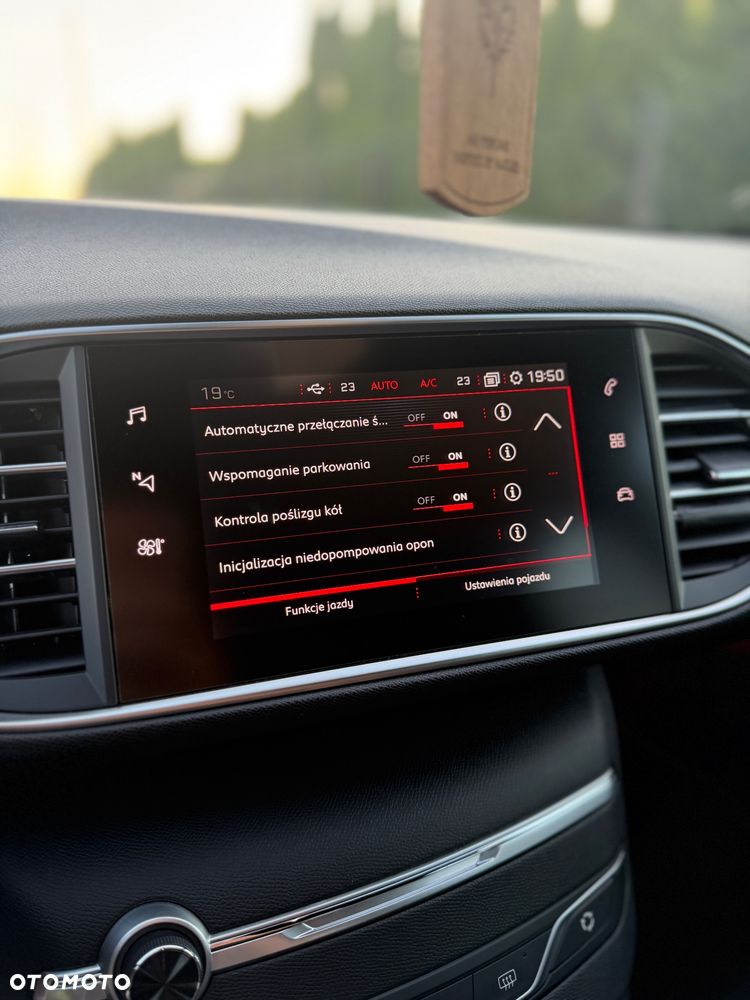 Peugeot 308 1.2 PureTech GPF GT S&S EAT8 - 29