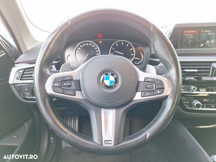 BMW Seria 5 520i Aut. Sport Line - 8