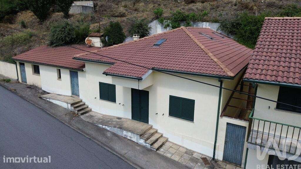 Casa / Villa T3 em Campeã de 399,00 m2 - Grande imagem: 5/26