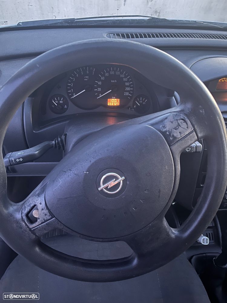 Opel Corsa - 6