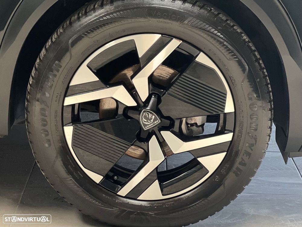 Peugeot 2008 1.2 PureTech Allure Pack - 8
