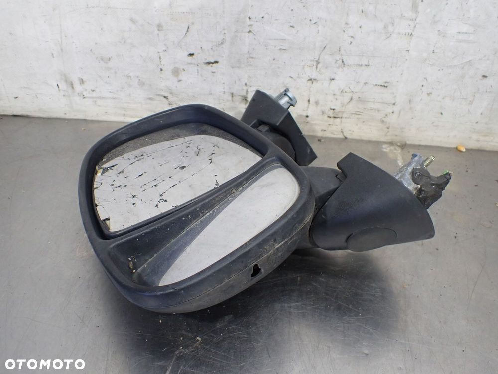 LUSTERKO LEWE ELEKTRYCZNE RENAULT TRAFIC II 1.9 - 1