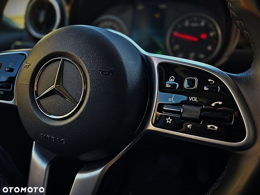 Mercedes-Benz Klasa T 180 d Progressive - 17