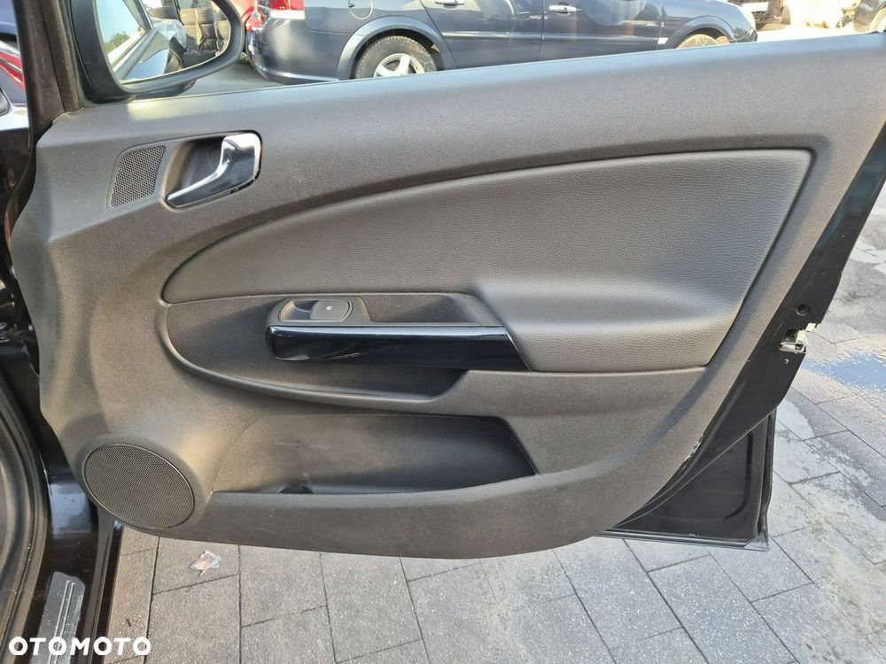 Opel Corsa - 27