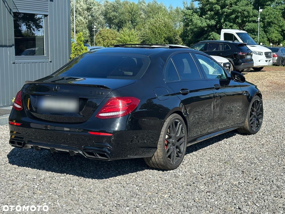 Mercedes-Benz Klasa E AMG 63 S 4-Matic+ - 5