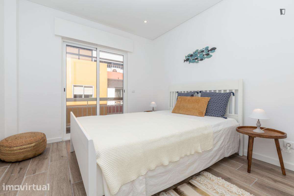 Apartamento com 2 quartos - localizado em Faro - Grande imagem: 2/18