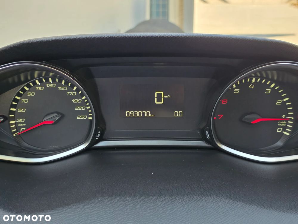Peugeot 308 1.2 PureTech Style S&S - 39