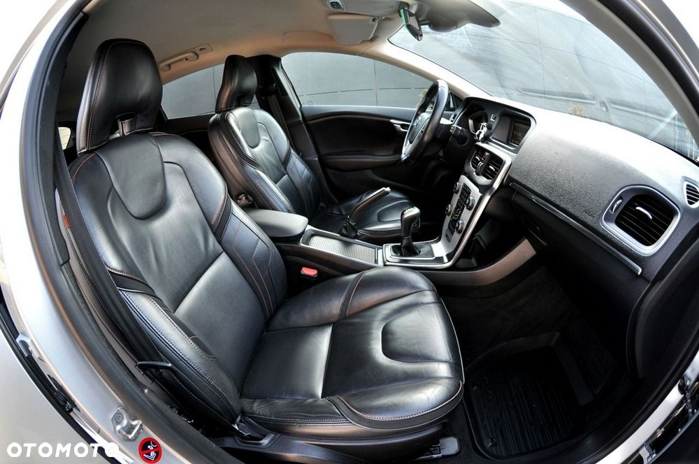 Volvo V40 D2 Drive-E Ocean Race - 25