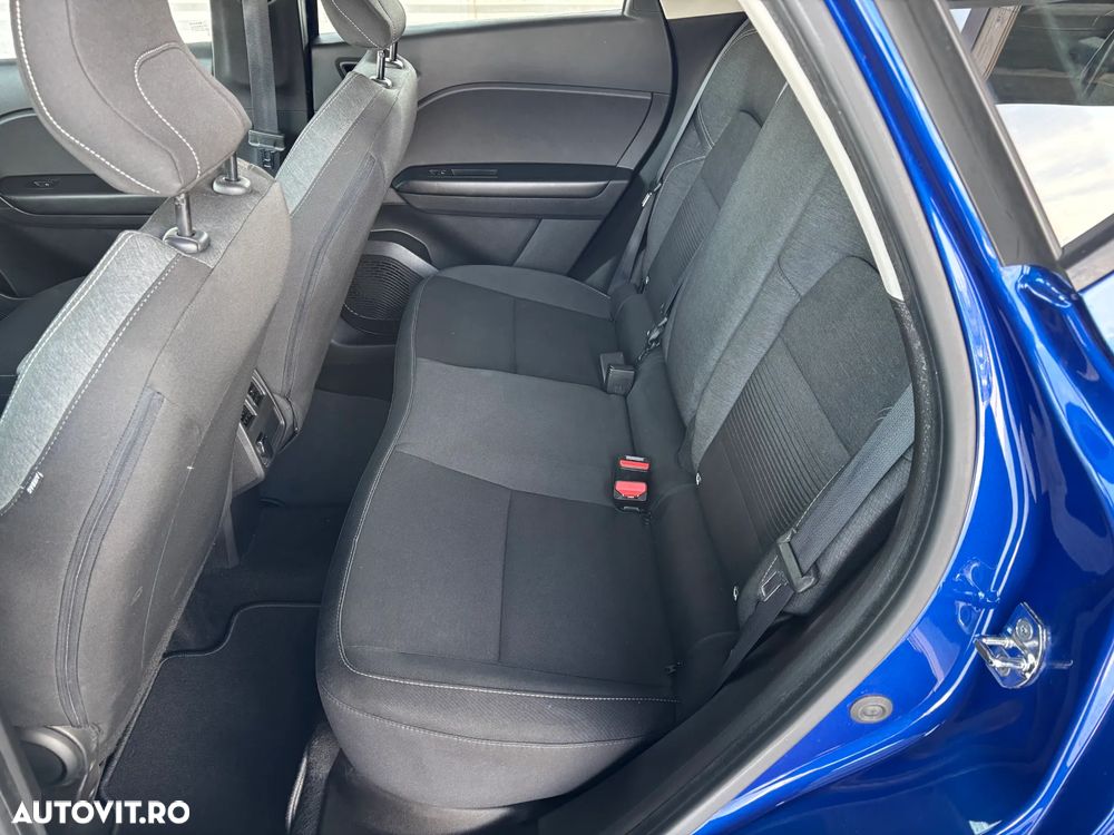 Renault Captur TCe 140 EDC GPF BUSINESS EDITION - 30