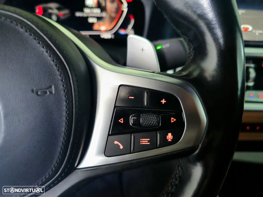 BMW 420 d Desportiva M Auto - 25