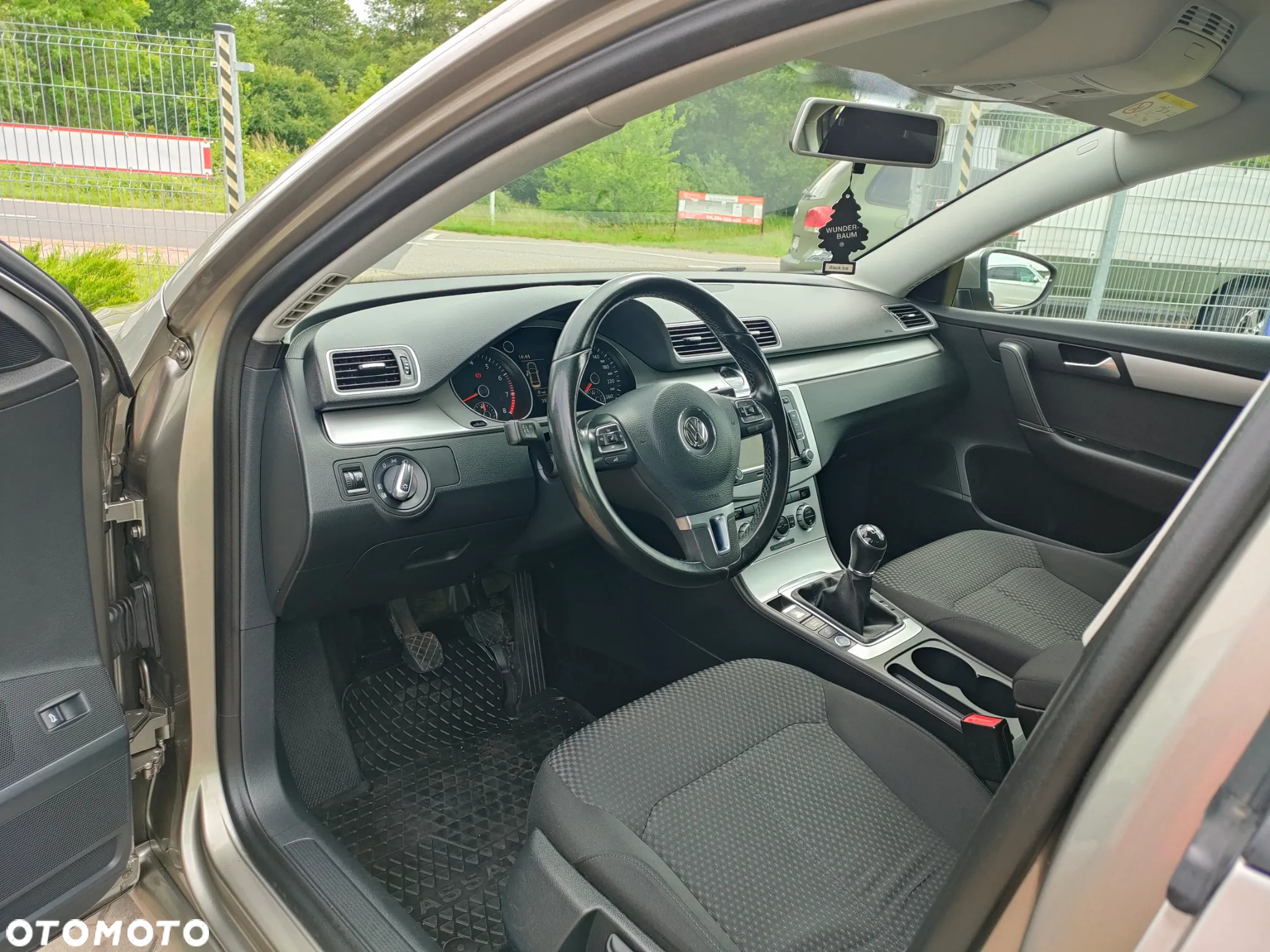 Volkswagen Passat 1.4 TSI Comfortline - 17