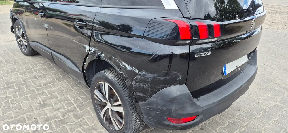 Peugeot 5008 1.2 PureTech Allure S&S EAT8 - 25