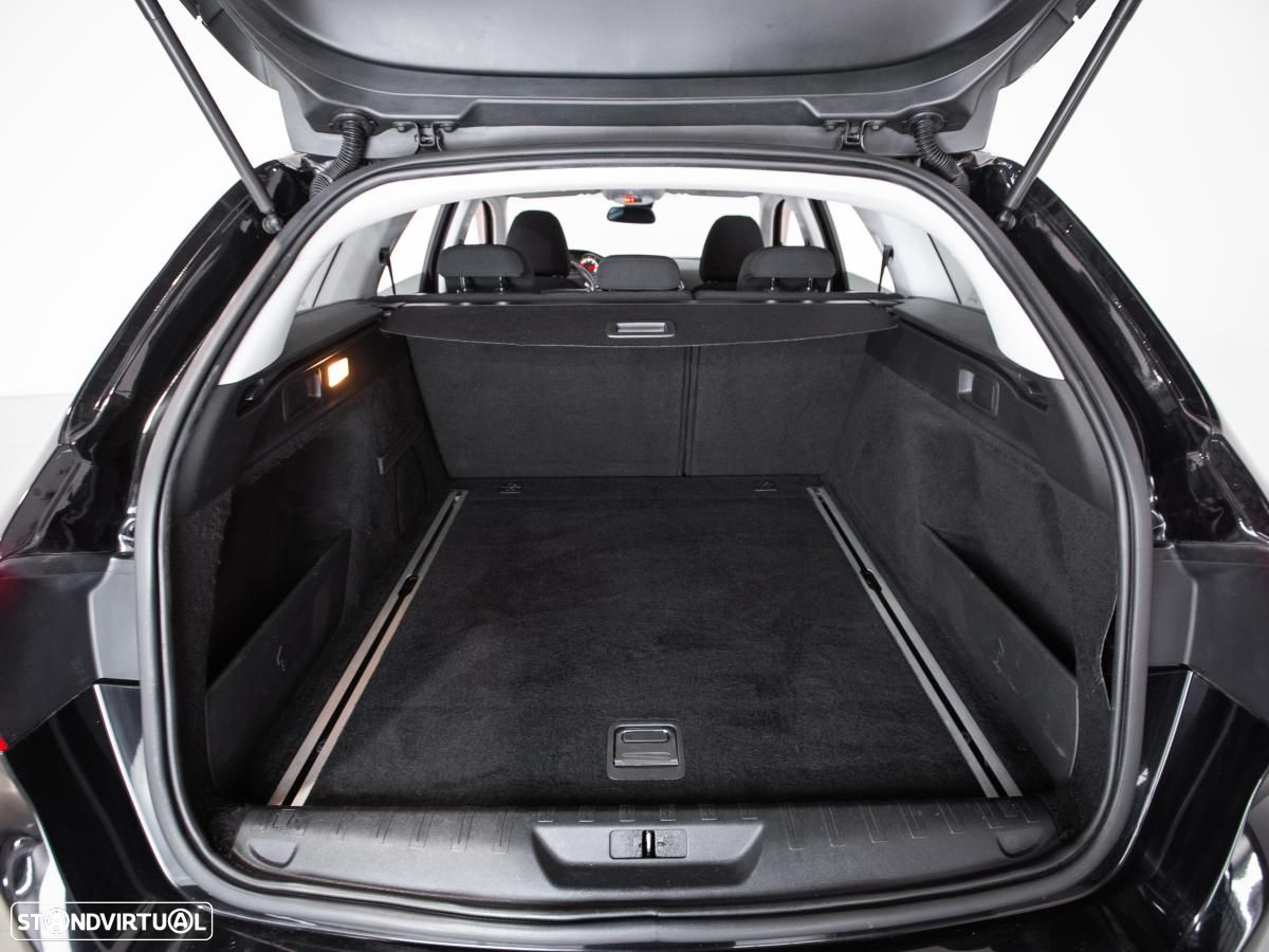 Peugeot 308 SW - 9
