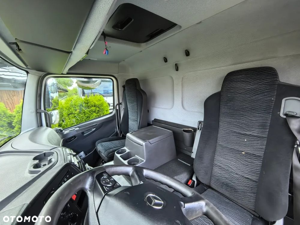 Mercedes-Benz Atego 1624 L // CHłodnia + winda // ThermoKing T-1200R // 16 palet // ** - 20