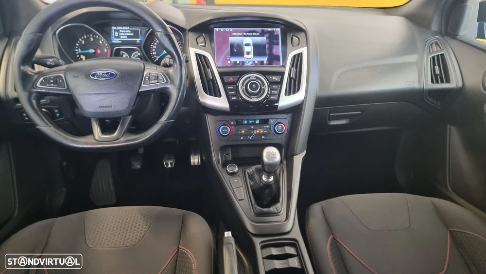 Ford Focus SW 1.5 TDCi ST-Line - 6