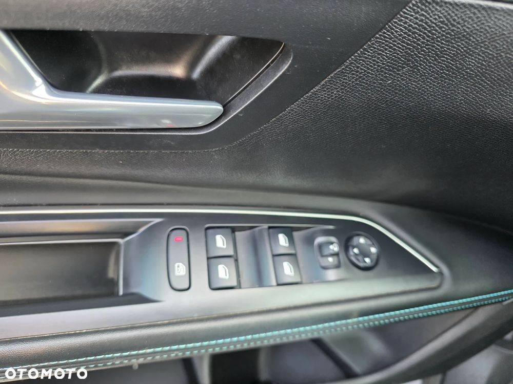 Peugeot 5008 PureTech 130 Stop & Start Allure Pack - 12