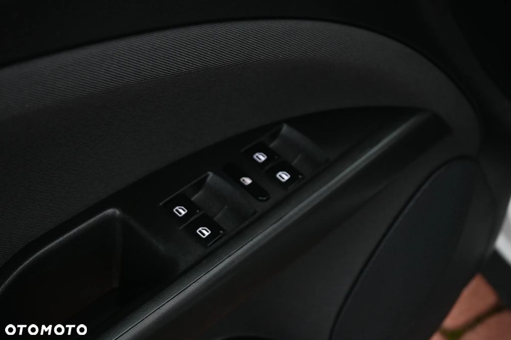 Seat Altea XL 2.0 TDI CR DPF Style Copa - 33