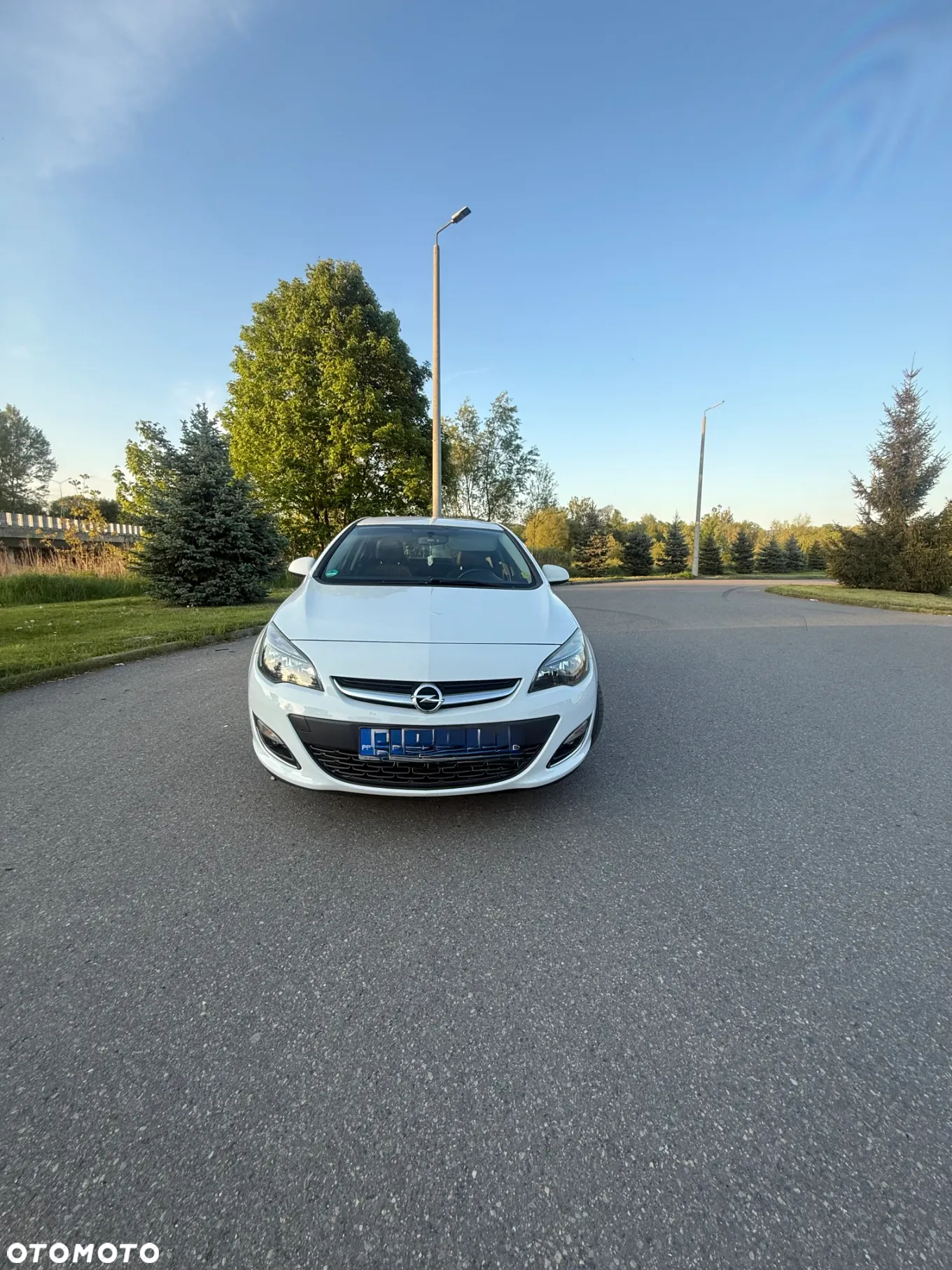 Opel Astra IV 1.4 T Edition 150 - 3