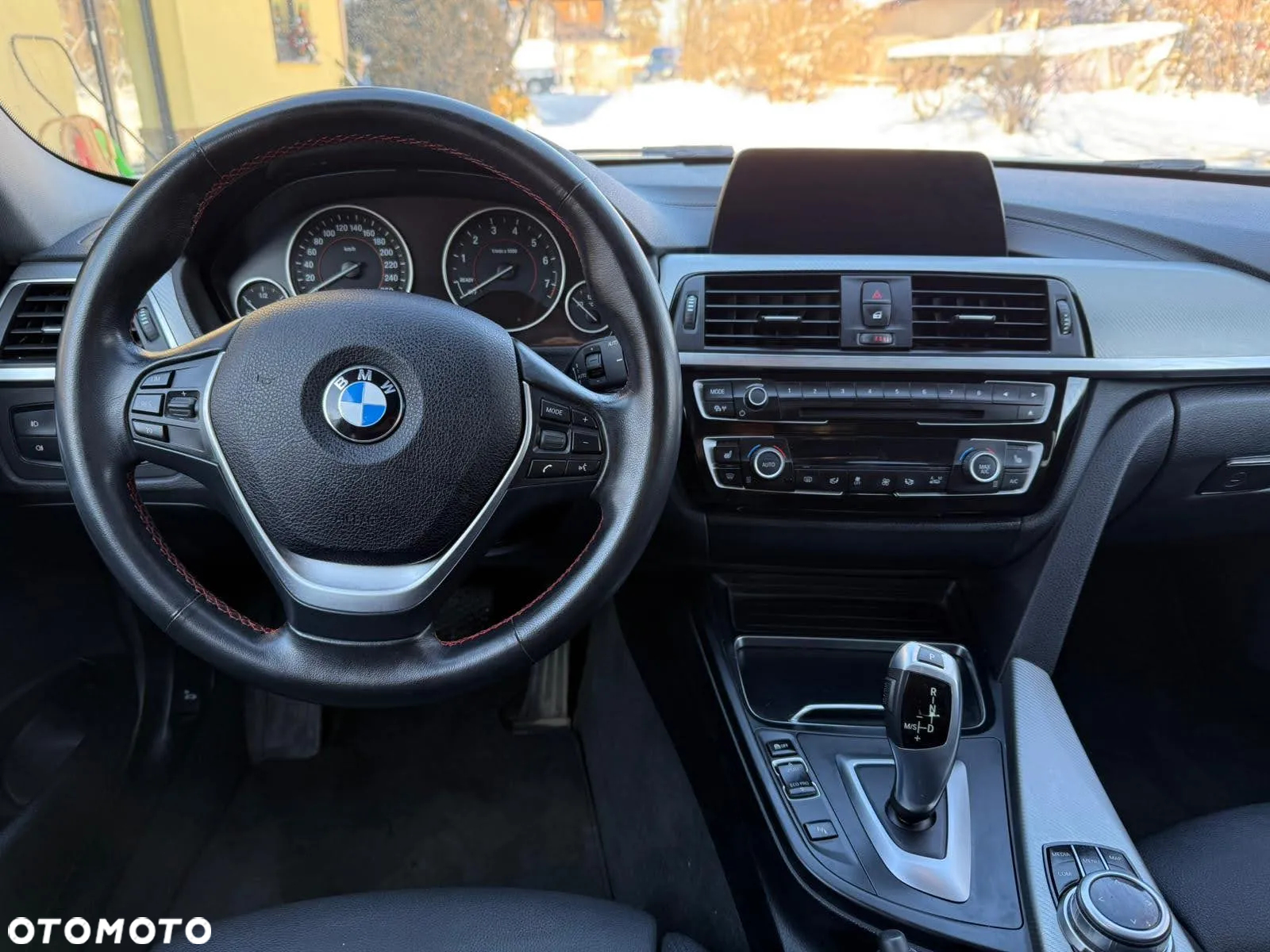 BMW Seria 3 318i Sport Line Shadow - 11
