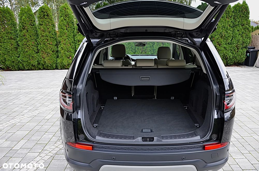 Land Rover Discovery Sport 2.0 P200 mHEV R-Dynamic HSE - 22