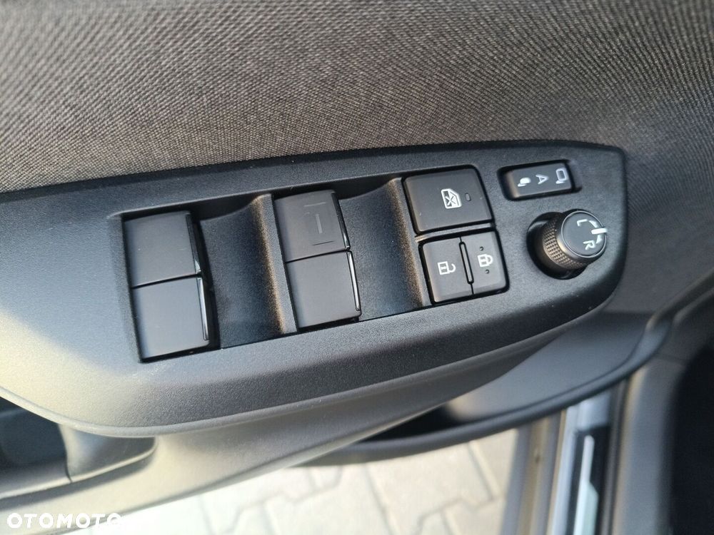 Toyota Yaris Cross Hybrid 1.5 Executive - 19