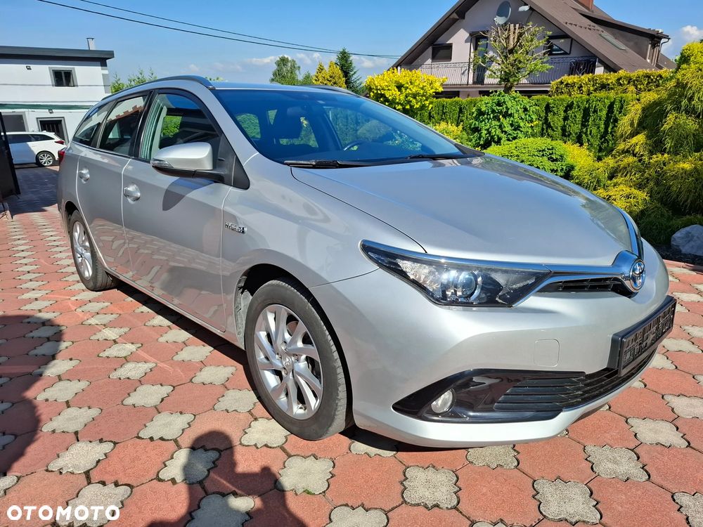Toyota Auris - 4