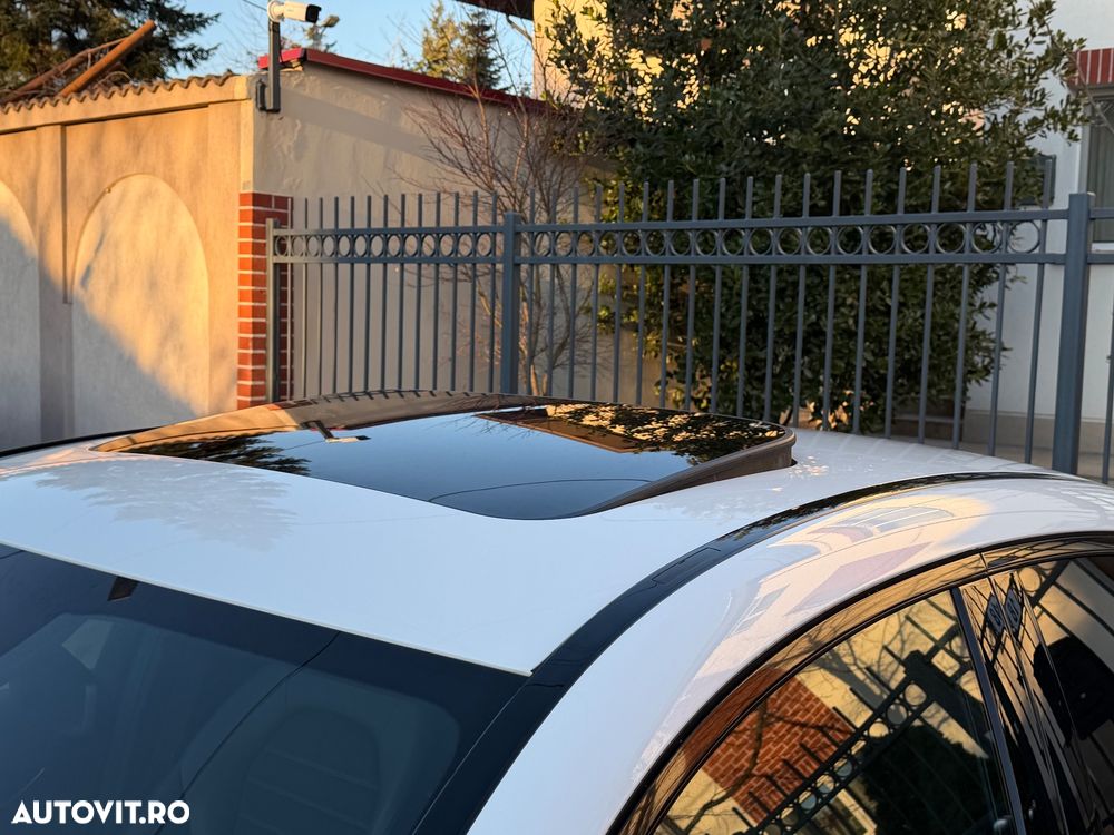 Mercedes-Benz GLC 300 4MATIC MHEV - 14