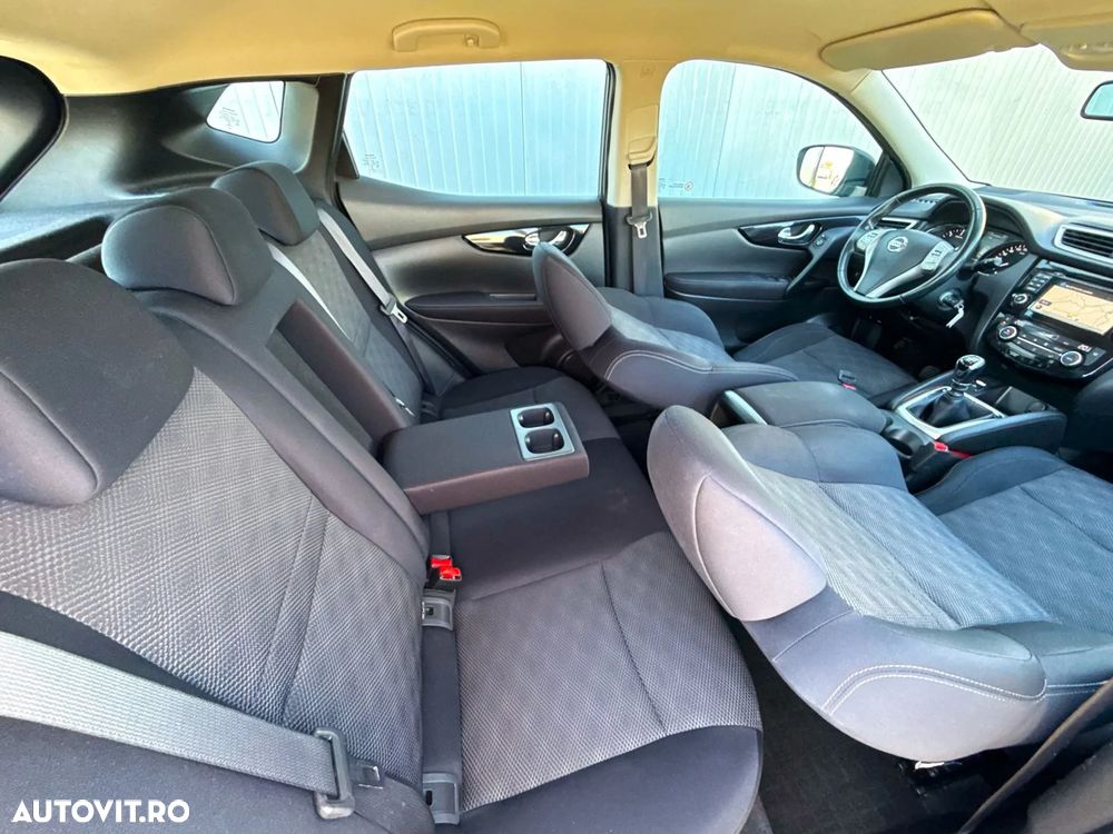 Nissan Qashqai 1.5 DCI N-Connecta - 27