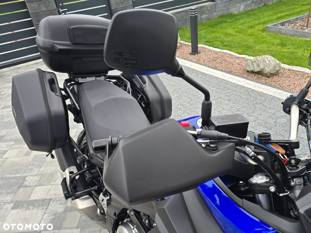 Suzuki V-STROM - 16