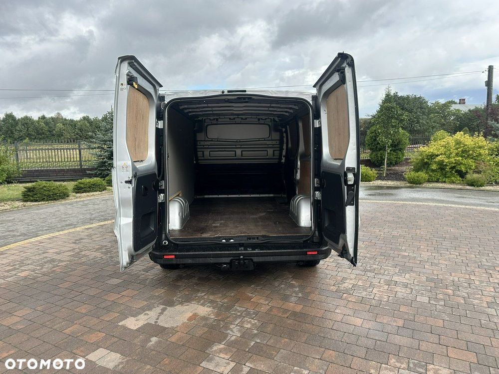 Renault Trafic - 32