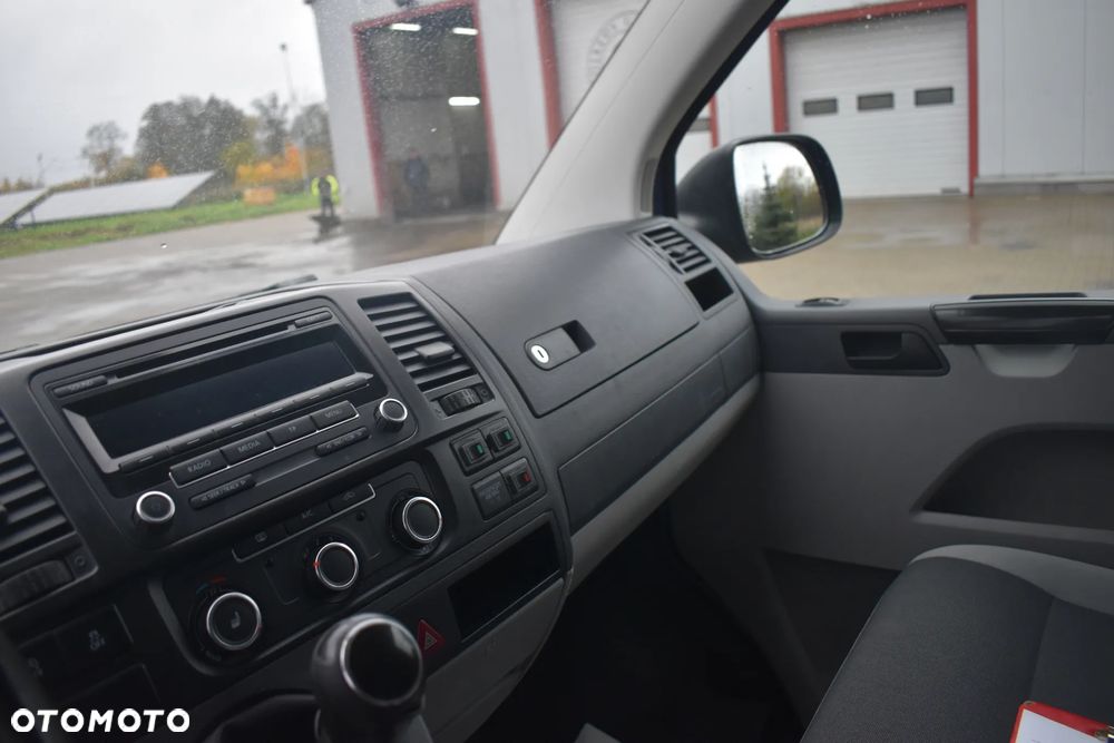 Volkswagen Transporter - 18