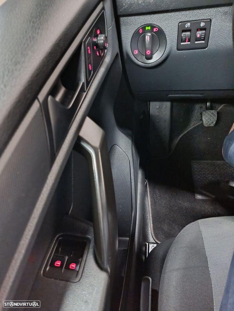 VW Caddy Maxi 2.0 TDi 102cv - 20