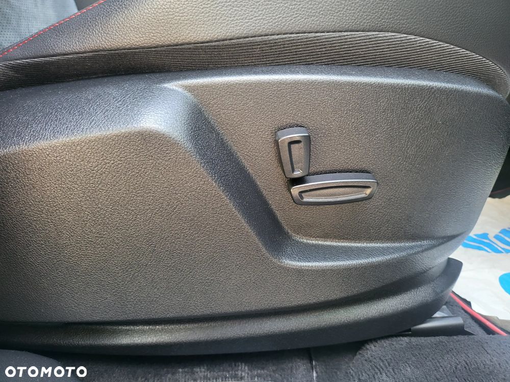 Ford S-Max 2.0 EcoBoost Titanium X - 25