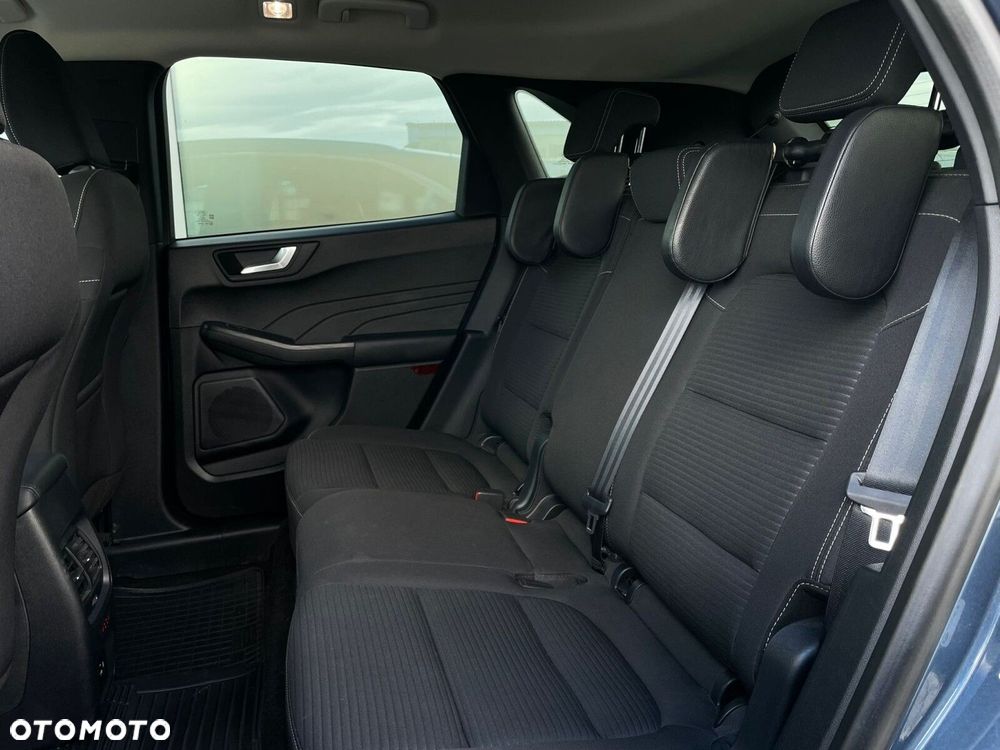 Ford Kuga - 13