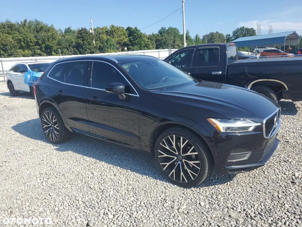 Volvo XC 60 T6 AWD Momentum - 2