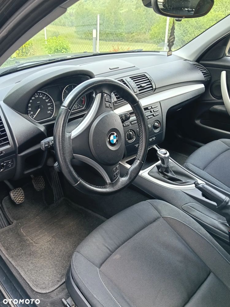 BMW Seria 1 118d - 6