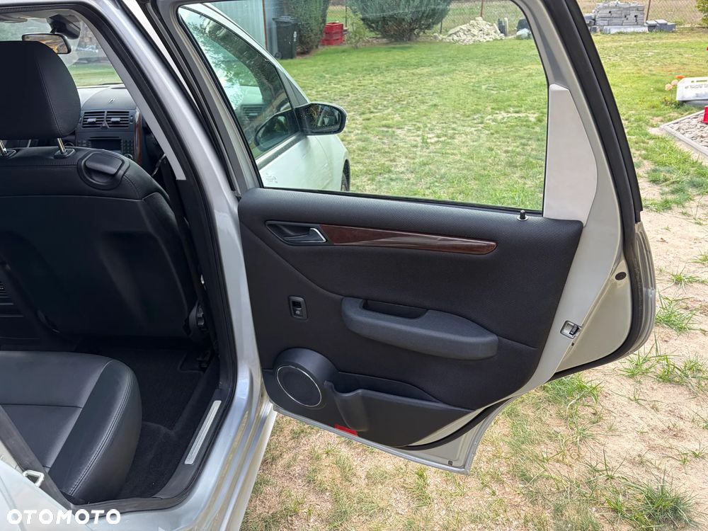 Mercedes-Benz Klasa A 200 CDI Autotronic Elegance - 15
